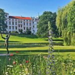 Bronzeplastik vom „Hengst Wohlklang in der Freiheitsdressur“ vor dem Celler Schloss